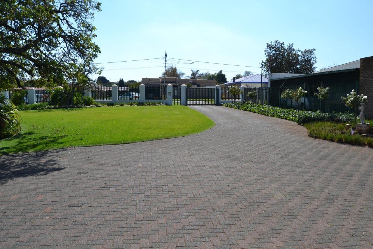 Lekkerrus Guesthouse Krugersdorp Exterior foto